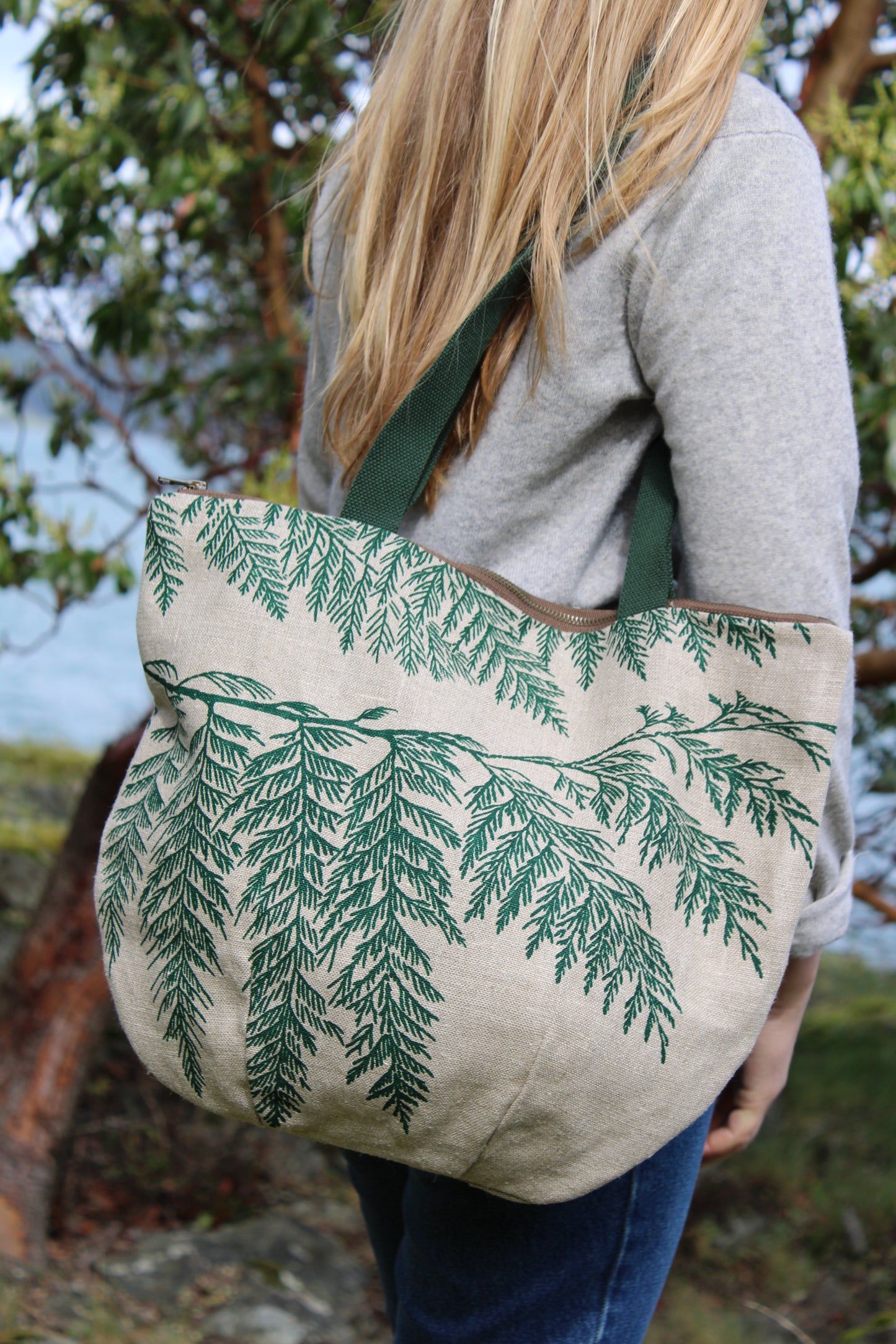 Cedar Bough - Belgian Linen Tote with Zipper