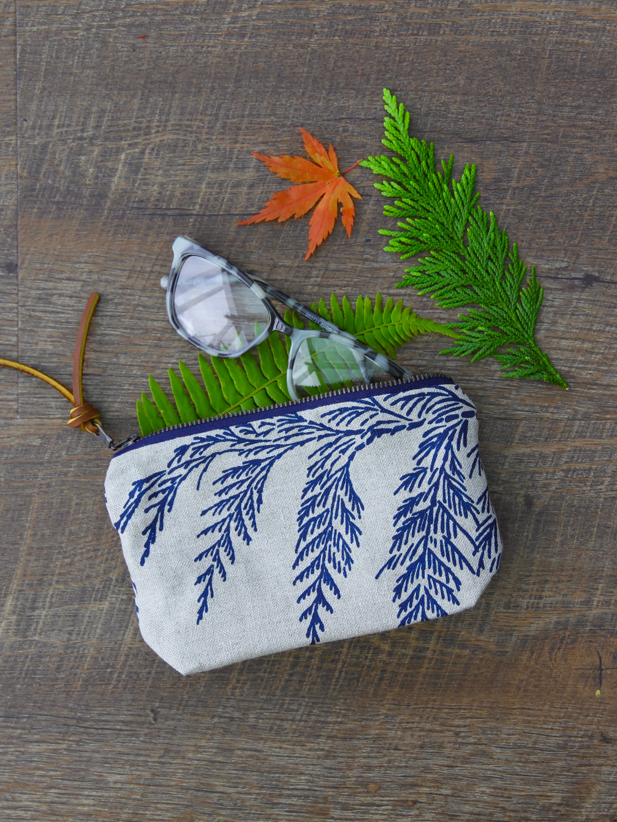 Linen Slim Pouch - 7" - Bedstraw in Marine