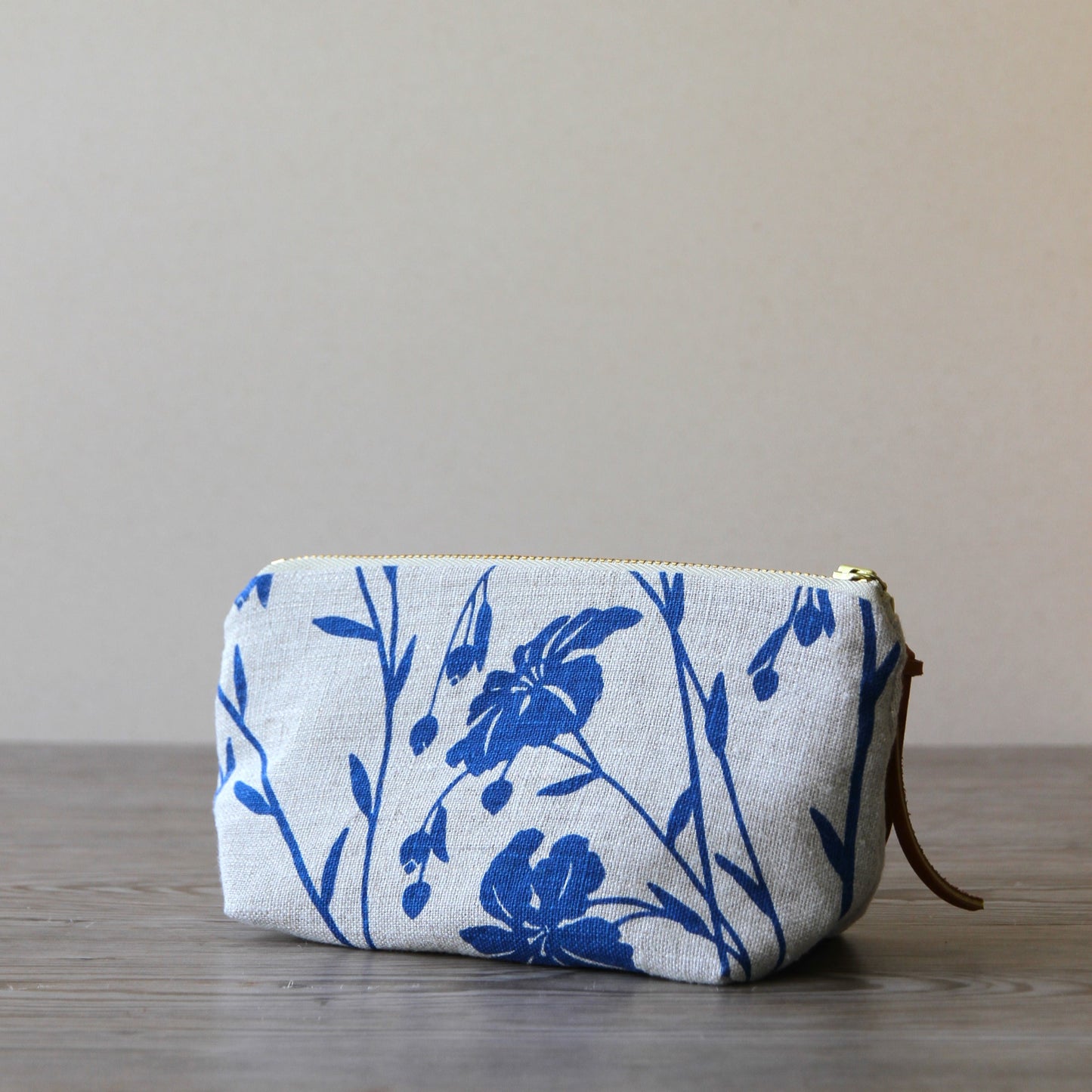 Triangle Pouch - Small - Flax