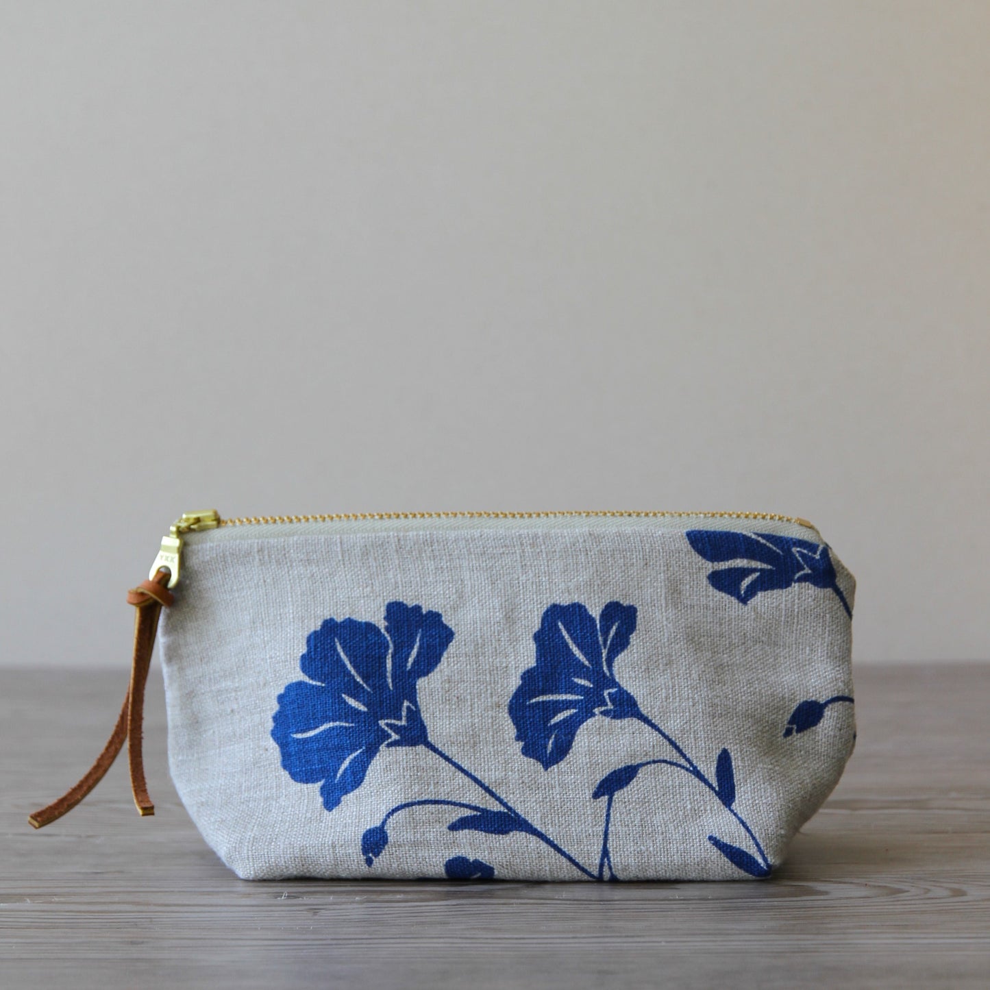 Triangle Pouch - Small - Flax