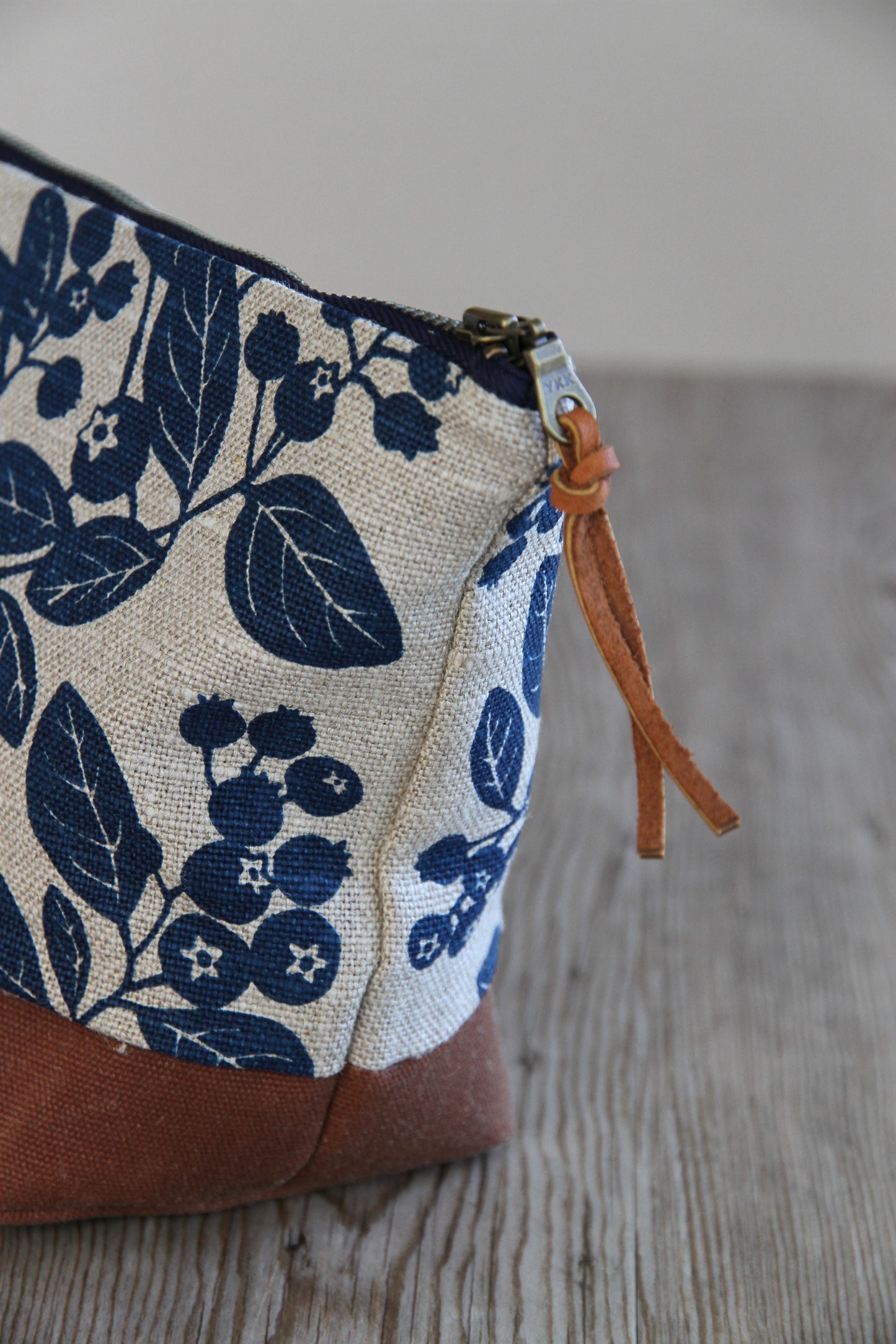 Linen & Waxed Canvas Large Zip Kit - Blueberry
