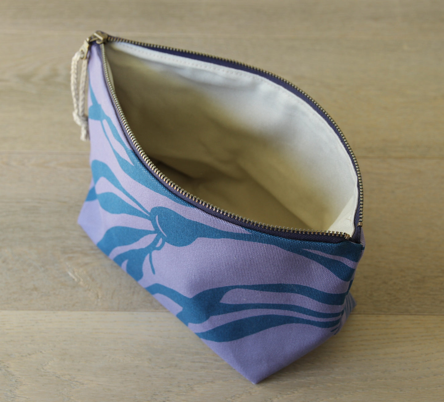 Supply Pouch - 11" Bull Kelp in Pool on Anemone Canvas