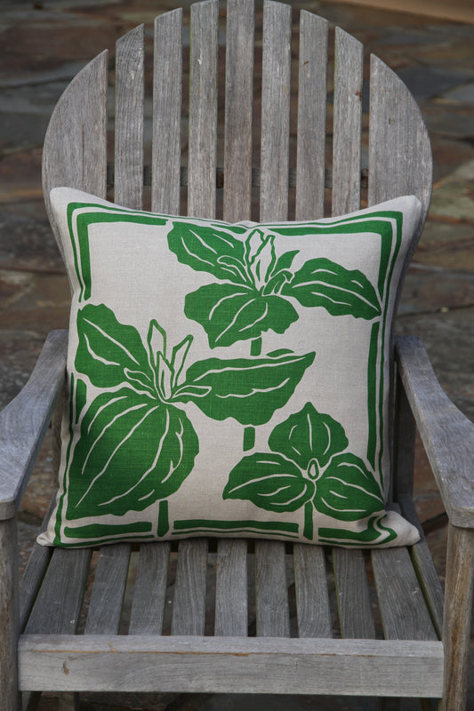20" Trillium Pillow in New Leaf Green
