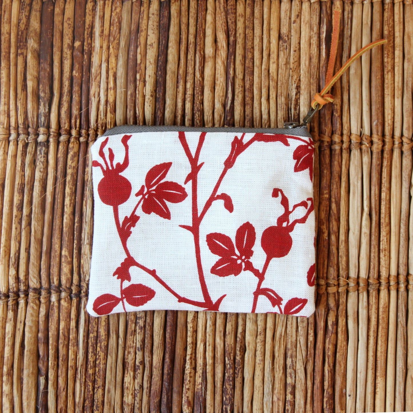 5" Pouch - Nootka in Red on White