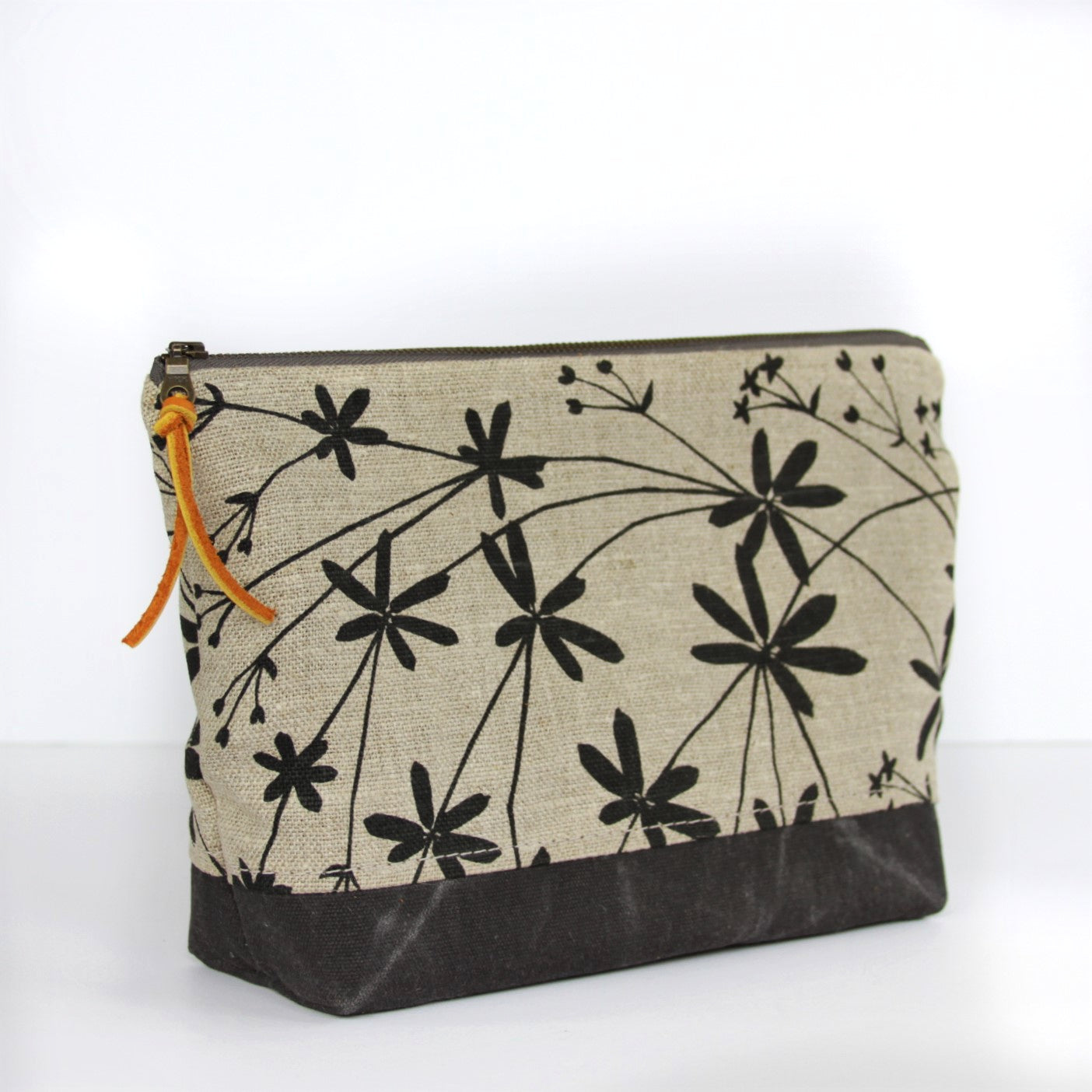 11" Bedstraw Zip-Kit in Charcoal