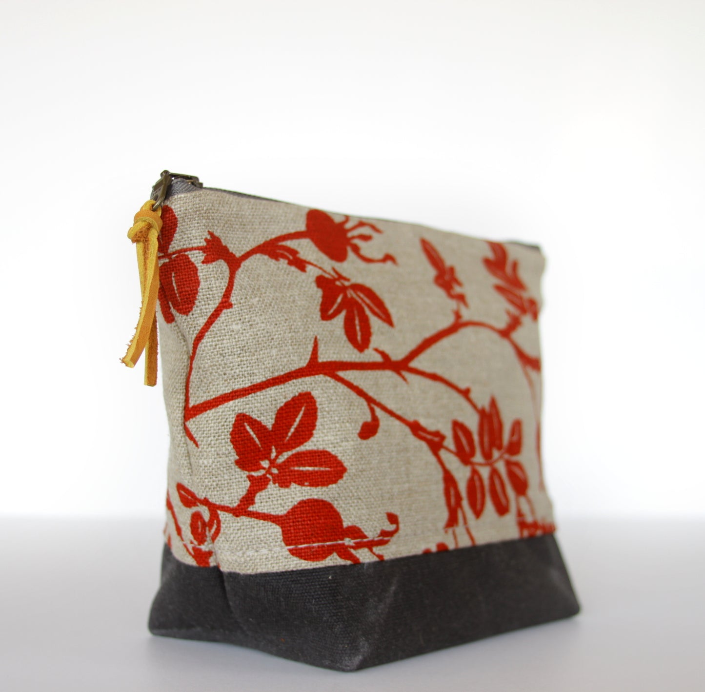 9" Nootka Zip-Kit in Red Apple