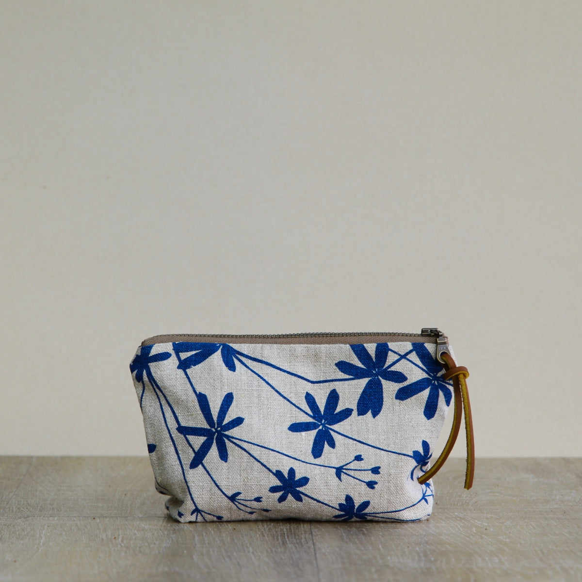 Linen Slim Pouch - 7" - Bedstraw in Marine