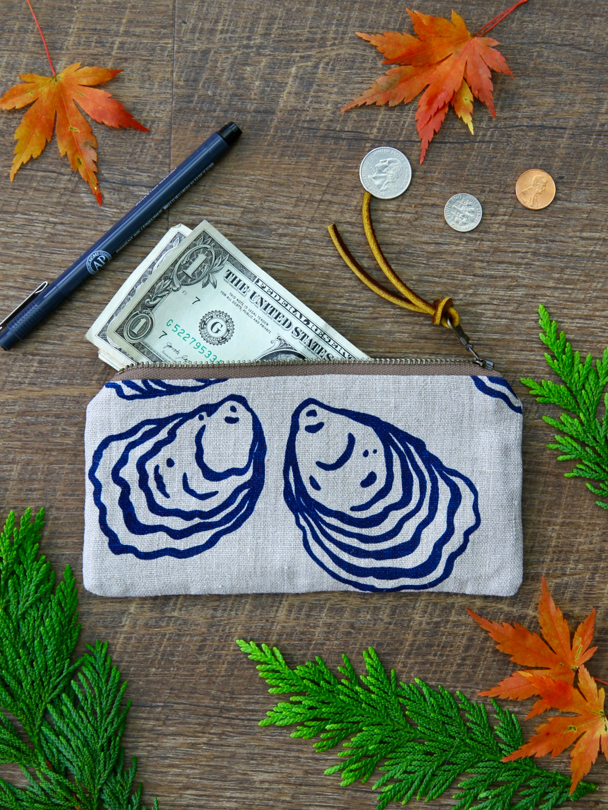 Flat Pouch - Wallet Size - Oysters in Navy