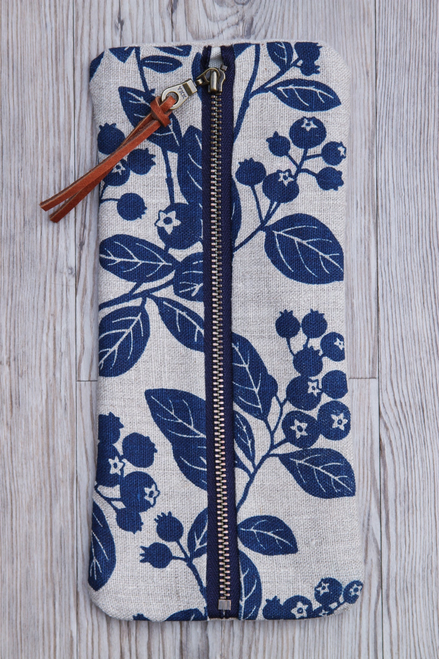 Slim Pouch - Blueberry in Indigo