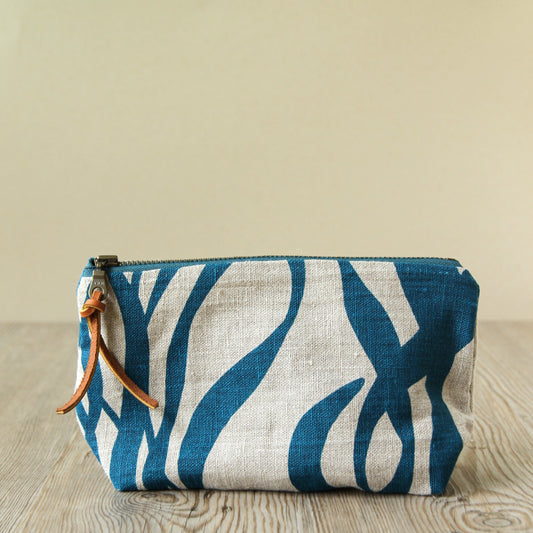 Triangle Pouch - Small - Bull Kelp Large in Pool