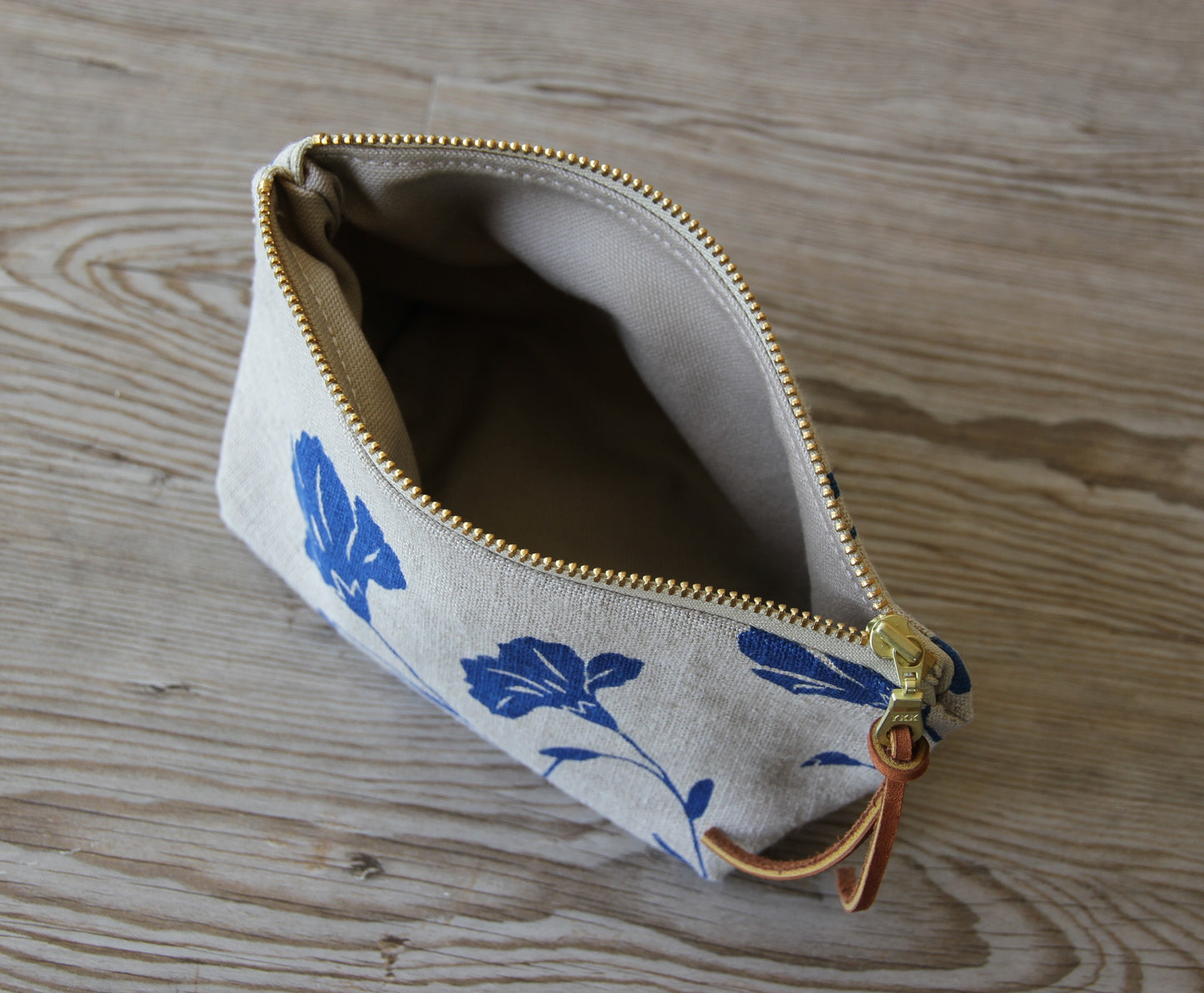 Triangle Pouch - Small - Flax