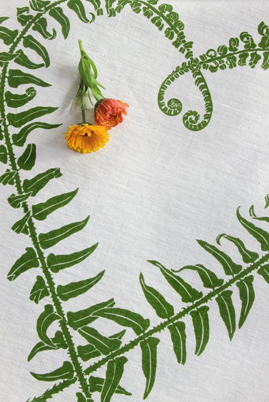 Sword Fern Kitchen Towel in Leaf on White Linen