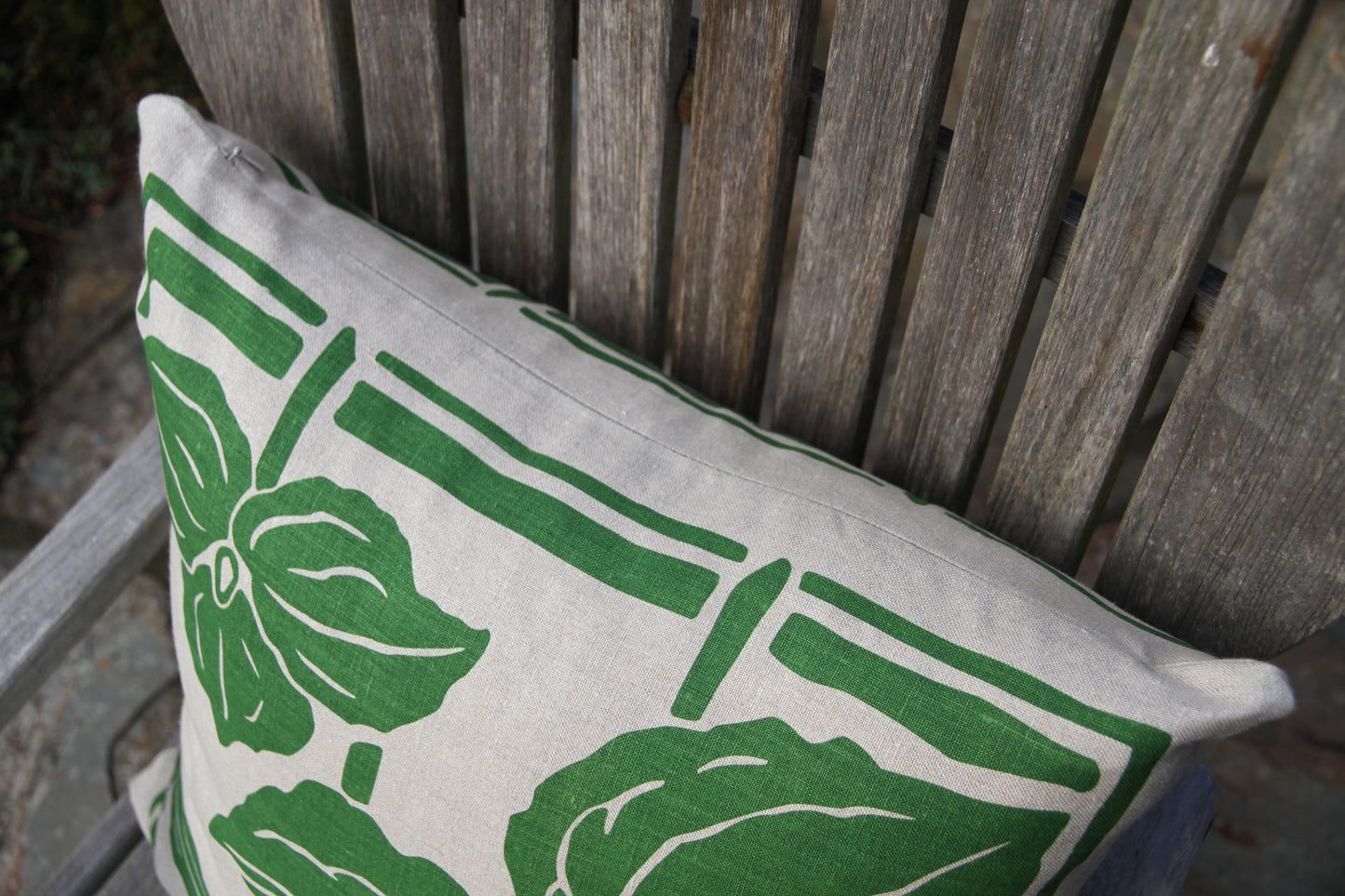 20" Trillium Pillow in New Leaf Green