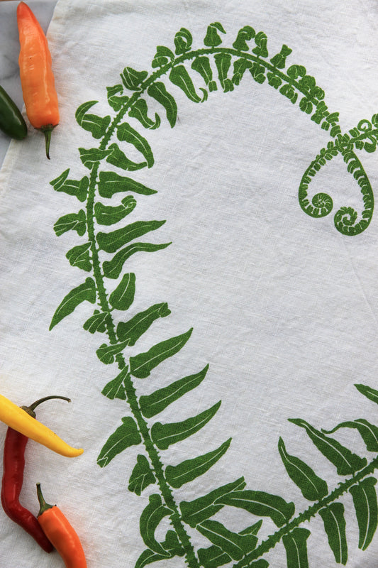 Sword Fern Kitchen Towel in Leaf on White Linen